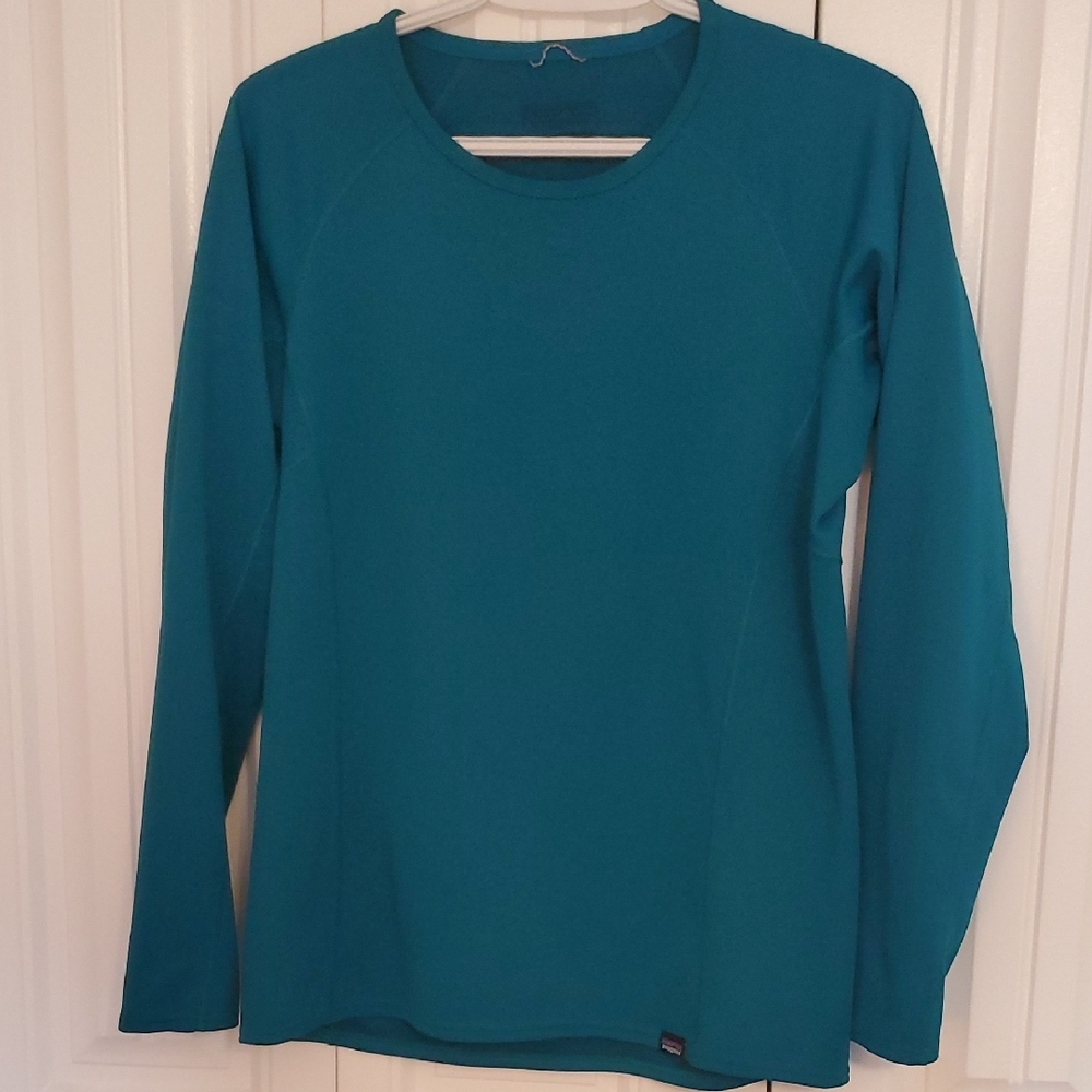 Patagonia Green and Blue Fitted Long Sleeve Sweatshirt